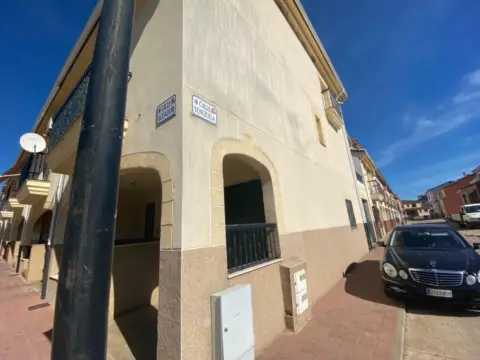 Casa adosada en Montehermoso
