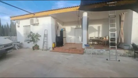 Finca rústica en Urbanización Santa Emilia