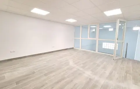 Local comercial en Alta