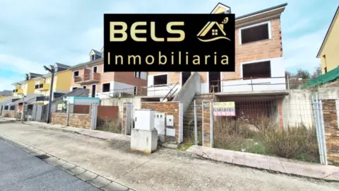 Casa pareada en La Cerca