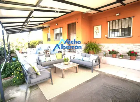 Chalet en Los Montitos-Carretera de Sevilla