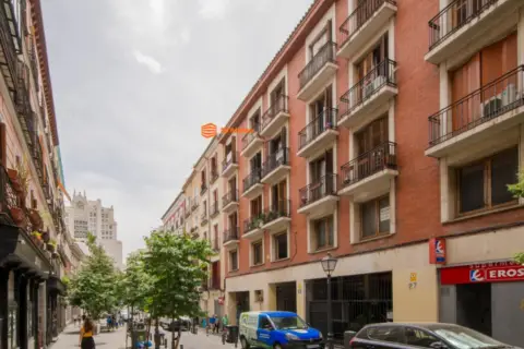 Piso en calle de Valverde