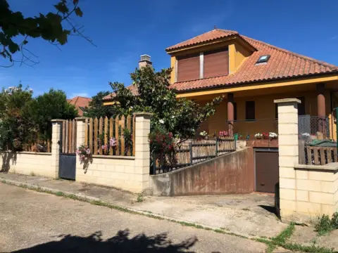 Chalet en calle Nueva