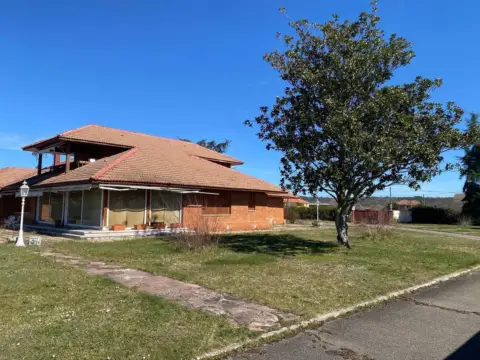 Chalet en Carretera de Caminón