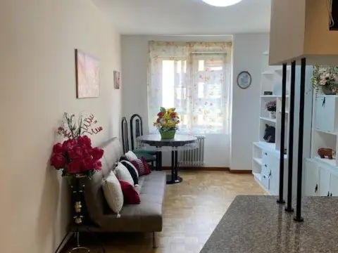 Apartamento en calle Cardl Lorenzan, nº 4