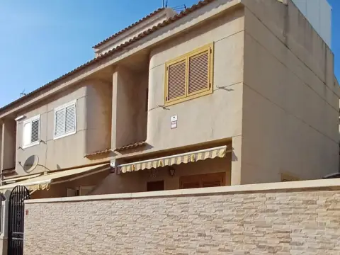 Casa adosada en Polideportivo