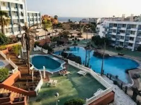 Estudio en Avenida J.M. Galván Bello