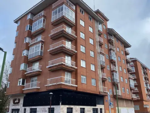 Piso en calle de Europa