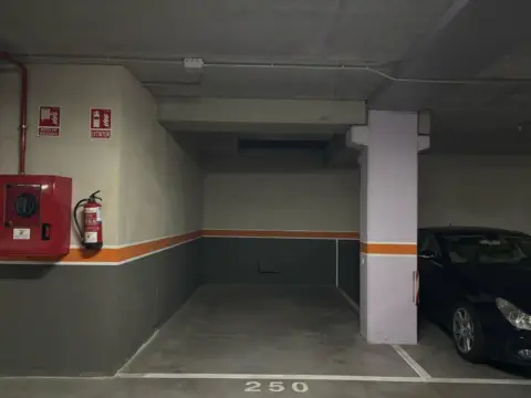 Garaje en calle del Doctor Layna Serrano