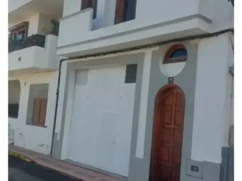 Casa adosada en calle de Fray Juan de Medina