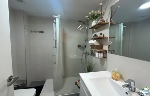 Estudio en calle Port Emporda