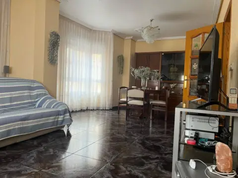 Casa en calle de Raimundo de los Reyes