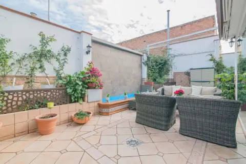 Chalet en calle de Colombia