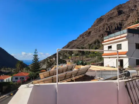 Casa adosada en calle El Guro, nº 31