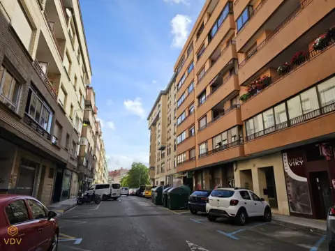 Piso en calle del Río Ega