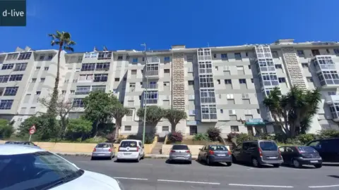 Local comercial en calle de Manuel de Falla