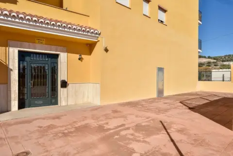 Local comercial en calle del Albero
