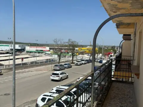 Piso en Avenida de la Asunción