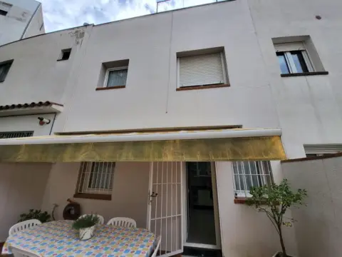 Edificio en Carrer de Rovira de Dalt