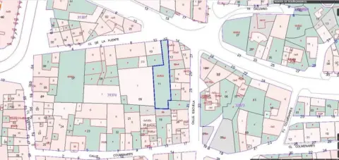 Terreno en calle de la Fuente, 12