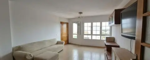 Piso en calle Alcalde Julián Marrero, 16