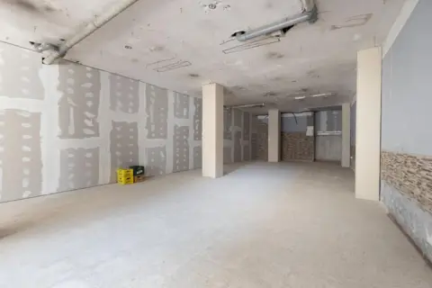 Local comercial en calle Real