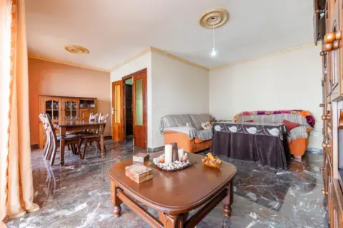 Piso en calle Abastos