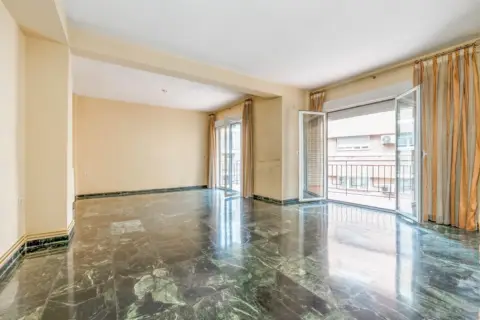 Piso – Granada Capital