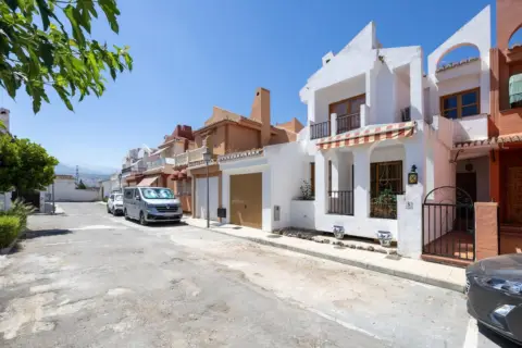 House in Granada Capital