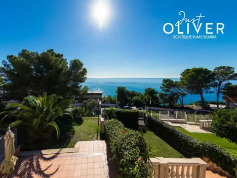 Casa pareada en Carrer de la Punta del Cavall