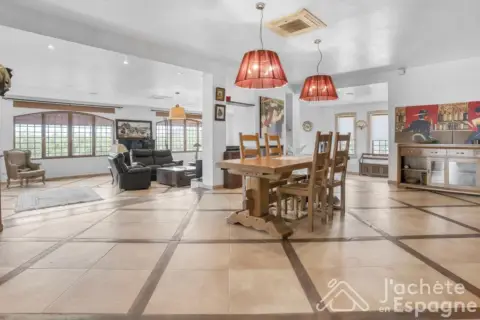 Chalet en calle Universo