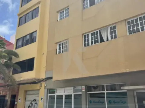 Local comercial en calle de la Naval