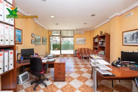 Local comercial en Jardin de La Reina