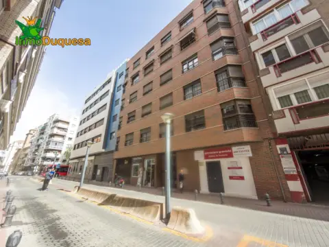 Piso en calle Doctor Muñoz Fernández, 4