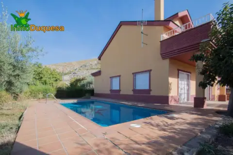 Chalet en Barrio Alto