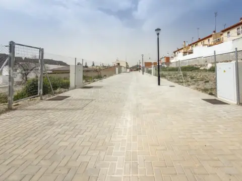 Terreno en calle de María Zambrano, 1