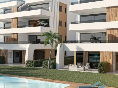 Apartamento en Condado de Alhama Golf Resort