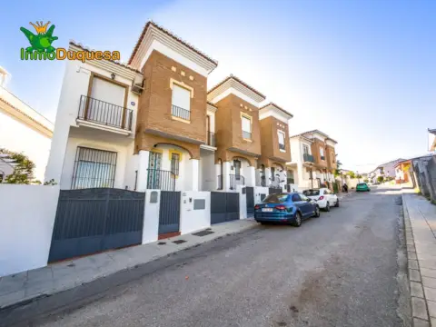 Casa adosada en Centro