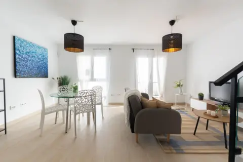 Casa pareada en Camino de la Milagrosa el Ortigal, 21