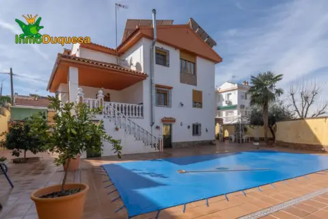 Chalet en Urb. Molino Alto