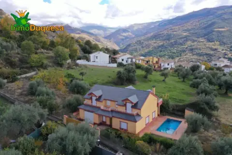 Chalet en Barrio Alto