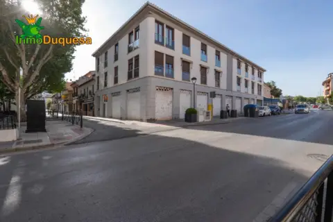 Local comercial en Centro-Iglesia