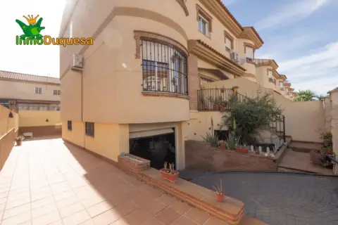Casa pareada en Belicena