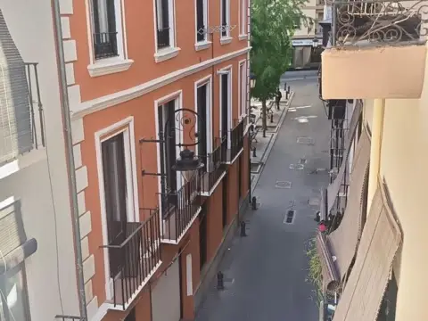 Piso en calle San Jacinto
