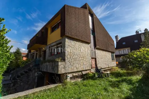 Casa adosada en Santoña