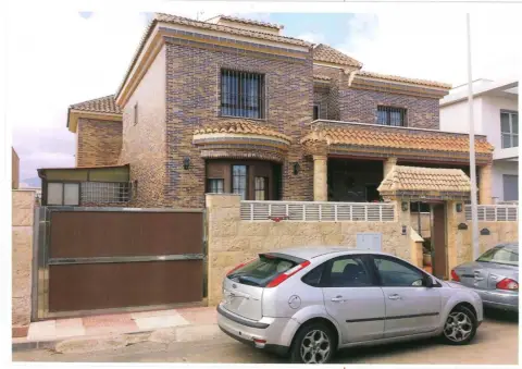 Chalet en calle Italia