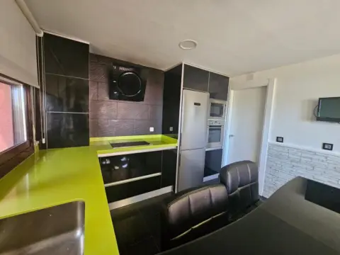 Casa adosada en calle del Río de La Acebeda