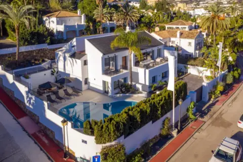 Chalet en Nueva Andalucia