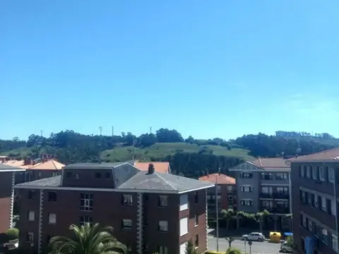 Piso en calle Mendieta Zeharbide Kalea