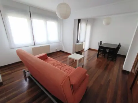 Piso en calle Mendieta Zeharbide Kalea